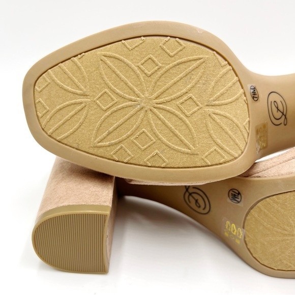 Chinese Laundry‎ Womens Dark Nude Faux Vegan Suede Block Heels Sandals Shoes 7.5 - Picture 9 of 15